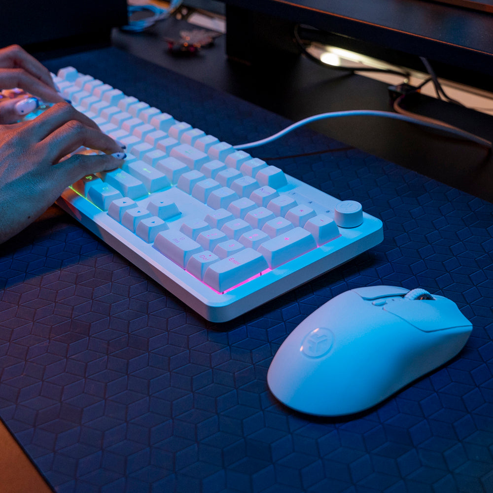 Nightfall Wireless Gaming Mouse White - Image 2